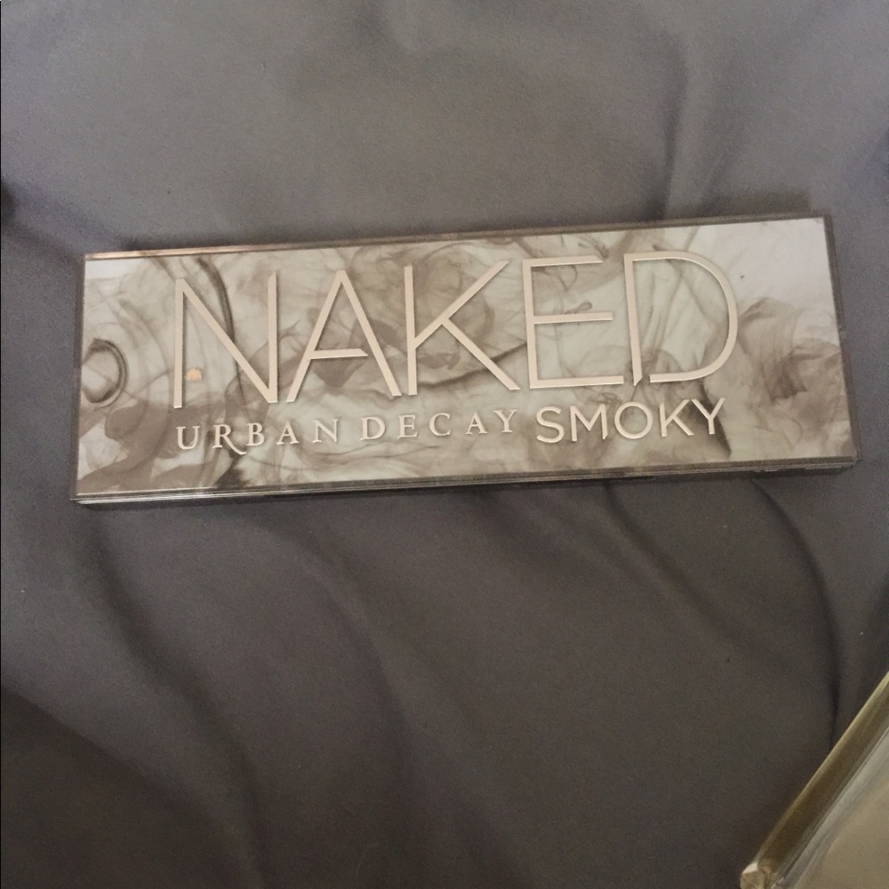 Naked Smokey pallet
